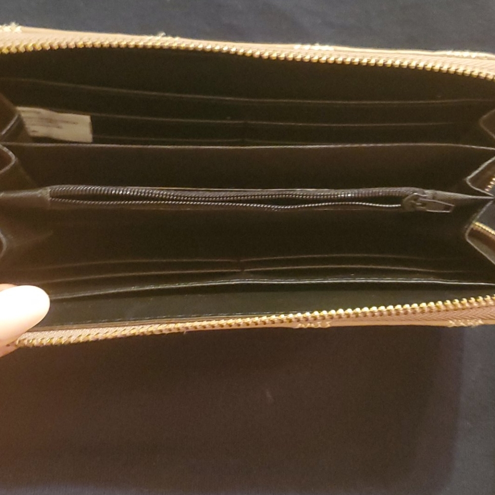 Wallet - Picture 3 of 3